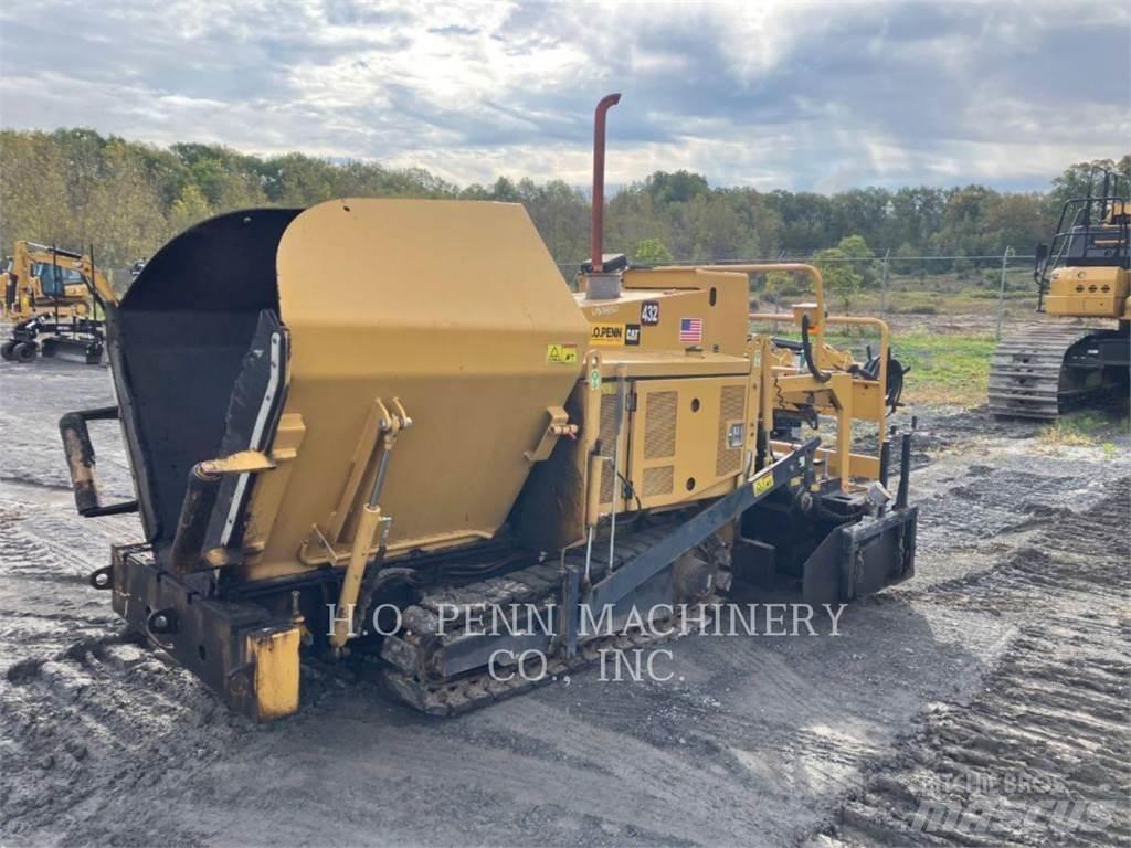 CAT AP255E Espalhadoras de asfalto