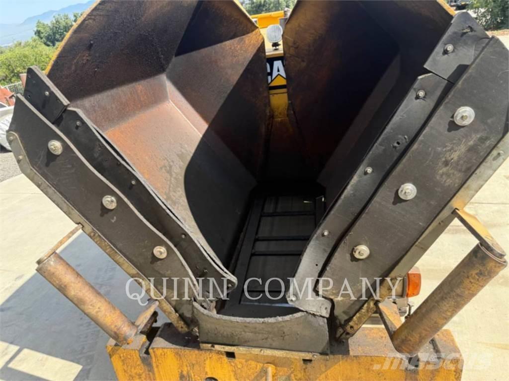 CAT AP255E Pulverizadores de betume