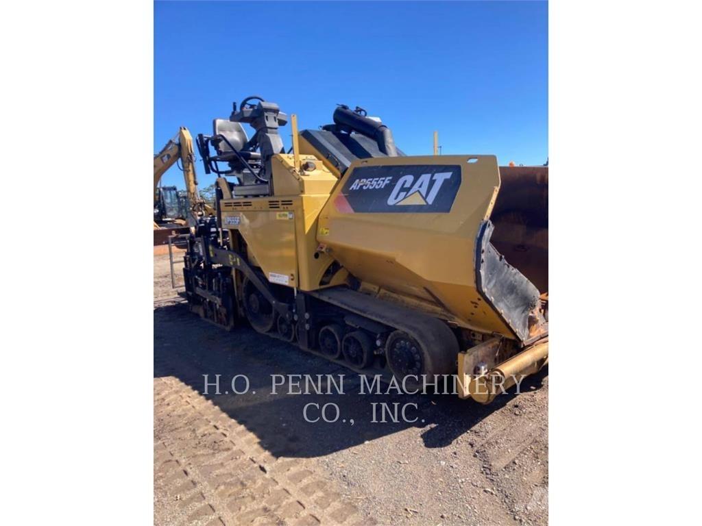 CAT AP555F Espalhadoras de asfalto