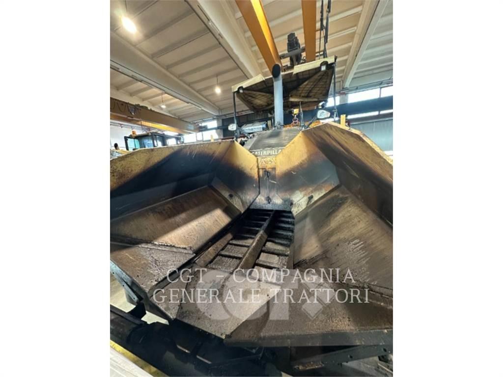 CAT AP600D Espalhadoras de asfalto