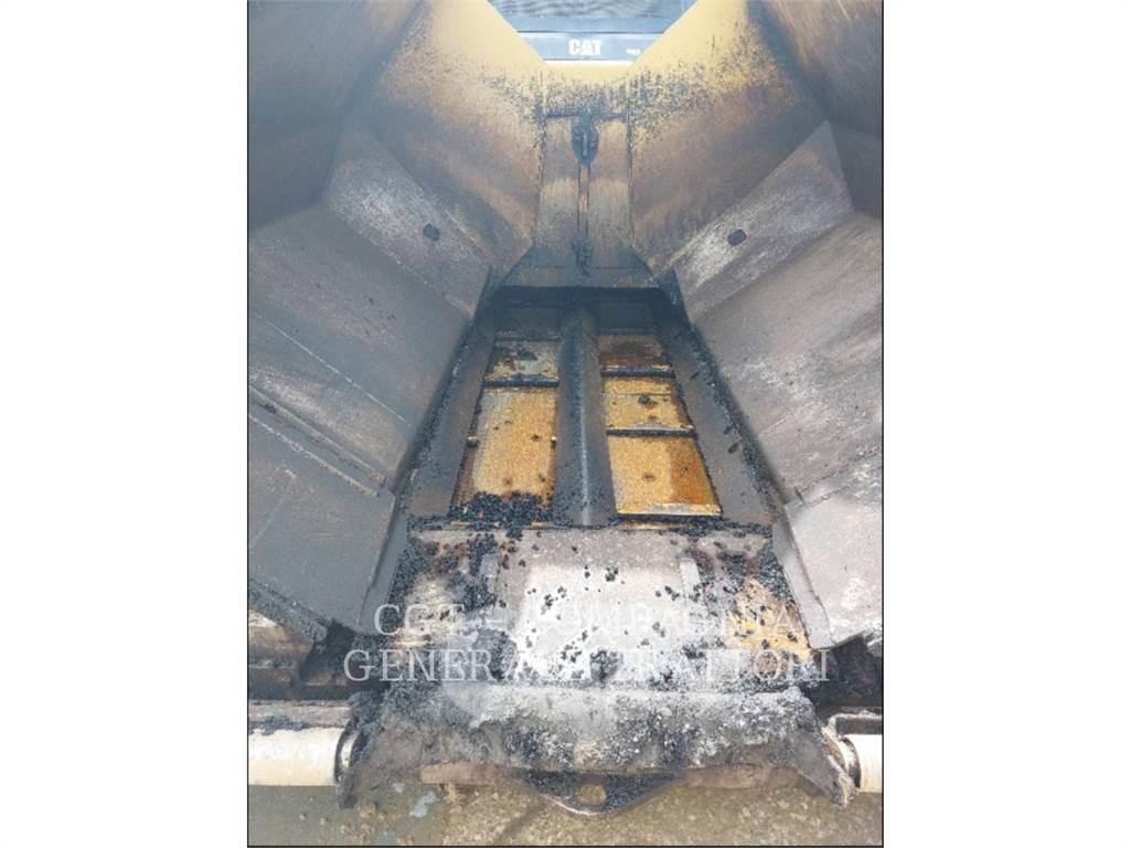 CAT AP600F Espalhadoras de asfalto