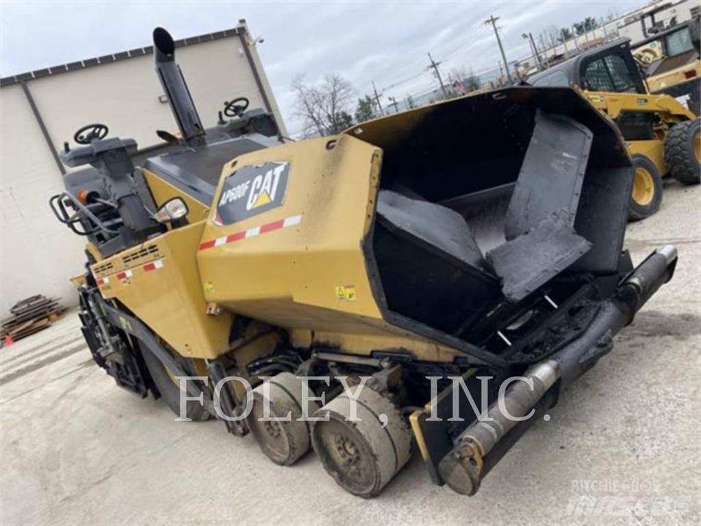 CAT AP600F Espalhadoras de asfalto