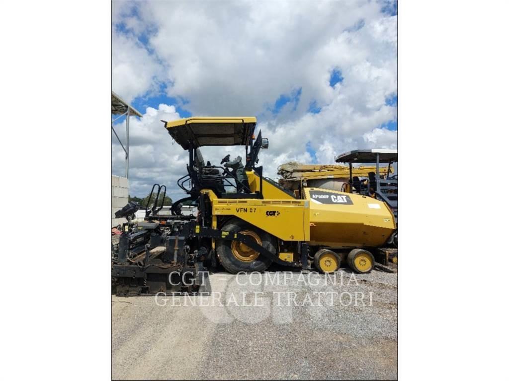 CAT AP600F Espalhadoras de asfalto