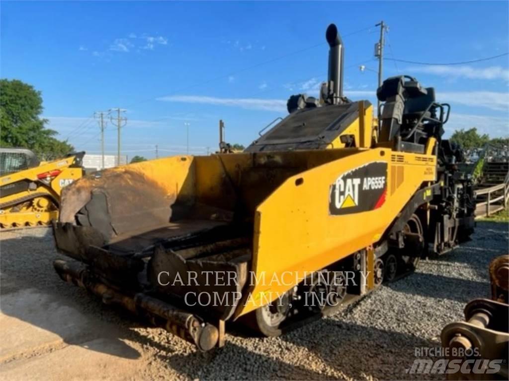CAT AP655F Espalhadoras de asfalto