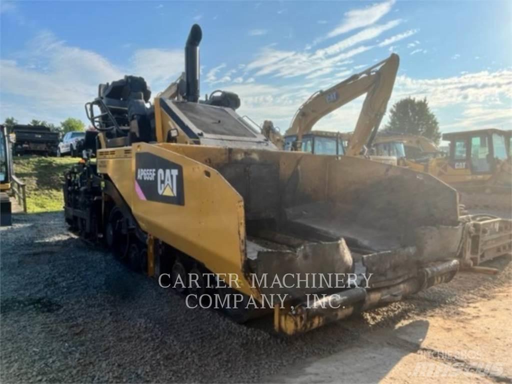 CAT AP655F Espalhadoras de asfalto