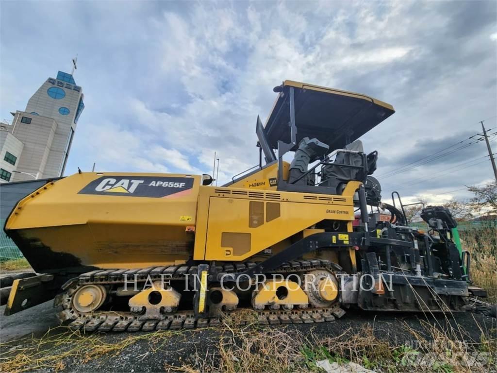 CAT AP655F Espalhadoras de asfalto