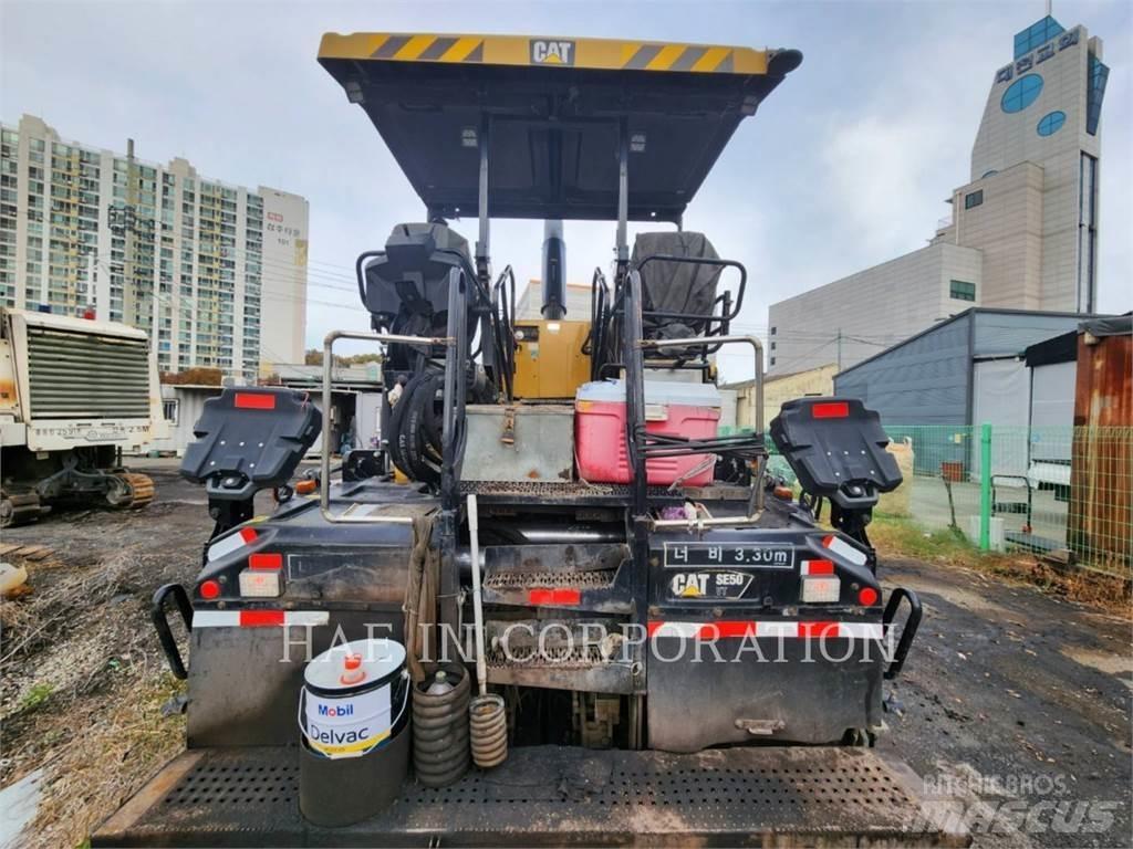 CAT AP655F Espalhadoras de asfalto