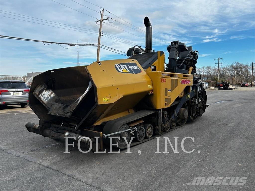 CAT AP655F Espalhadoras de asfalto