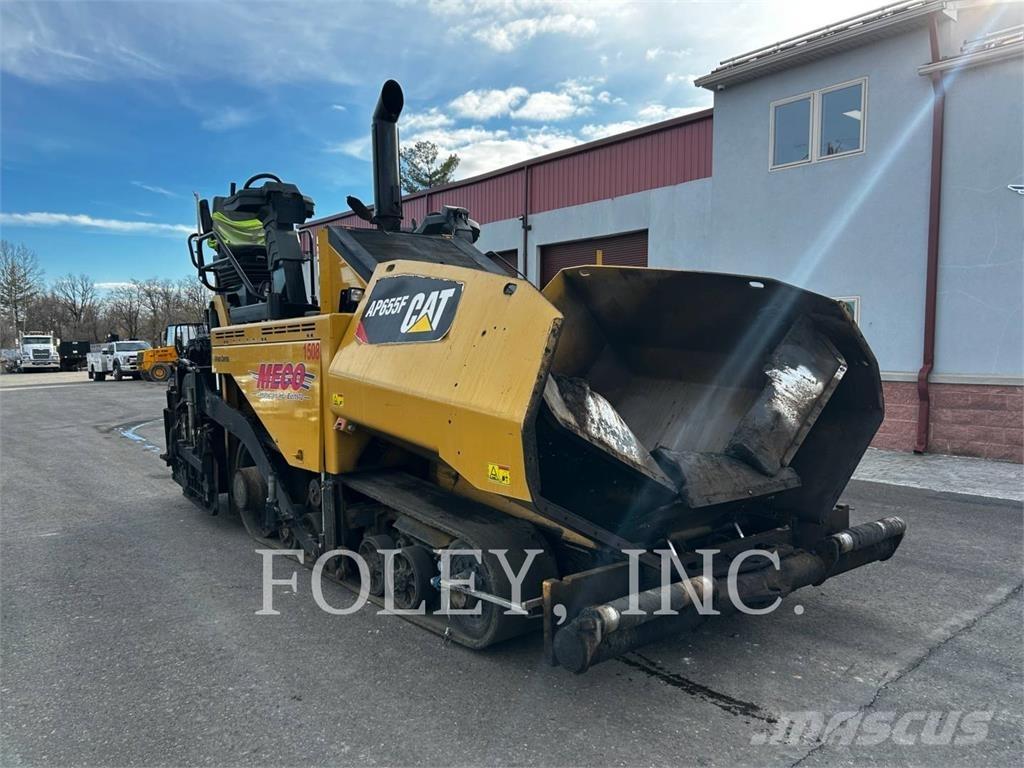 CAT AP655F Espalhadoras de asfalto