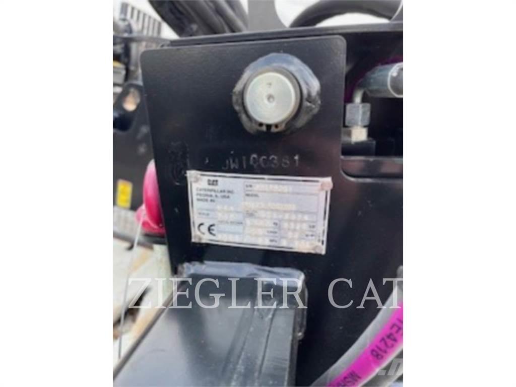CAT BH130 Retroescavadoras