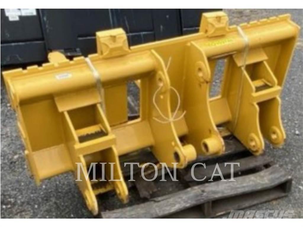 CAT BHL 48 PALLET FORKS Garfos