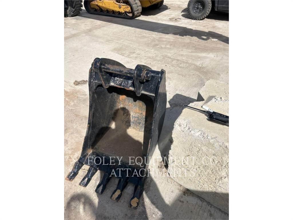 CAT BK420P24 Retroescavadeiras