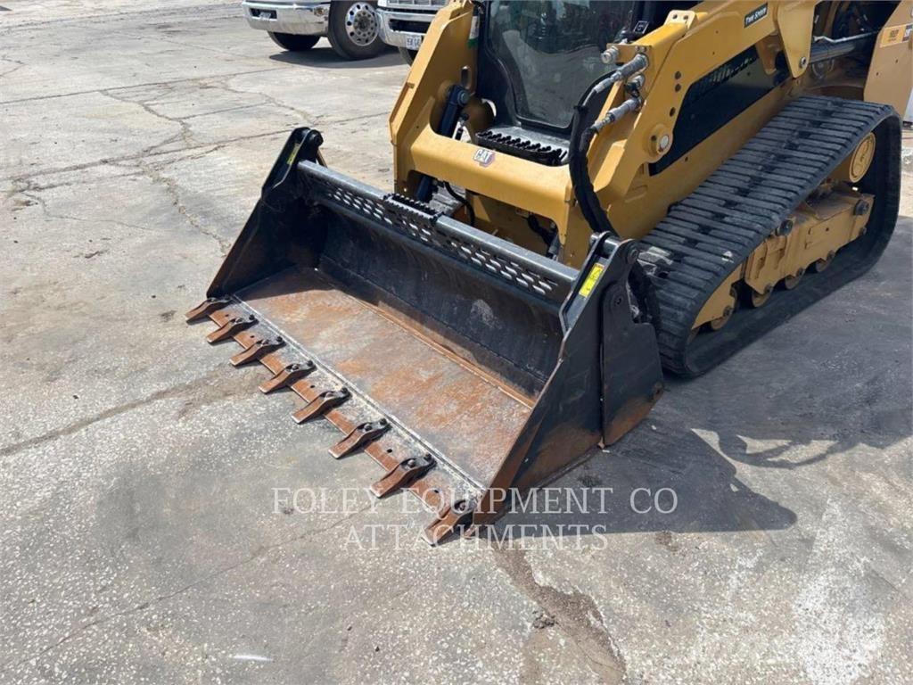 CAT BKSSLMP74T Minicarregadeiras