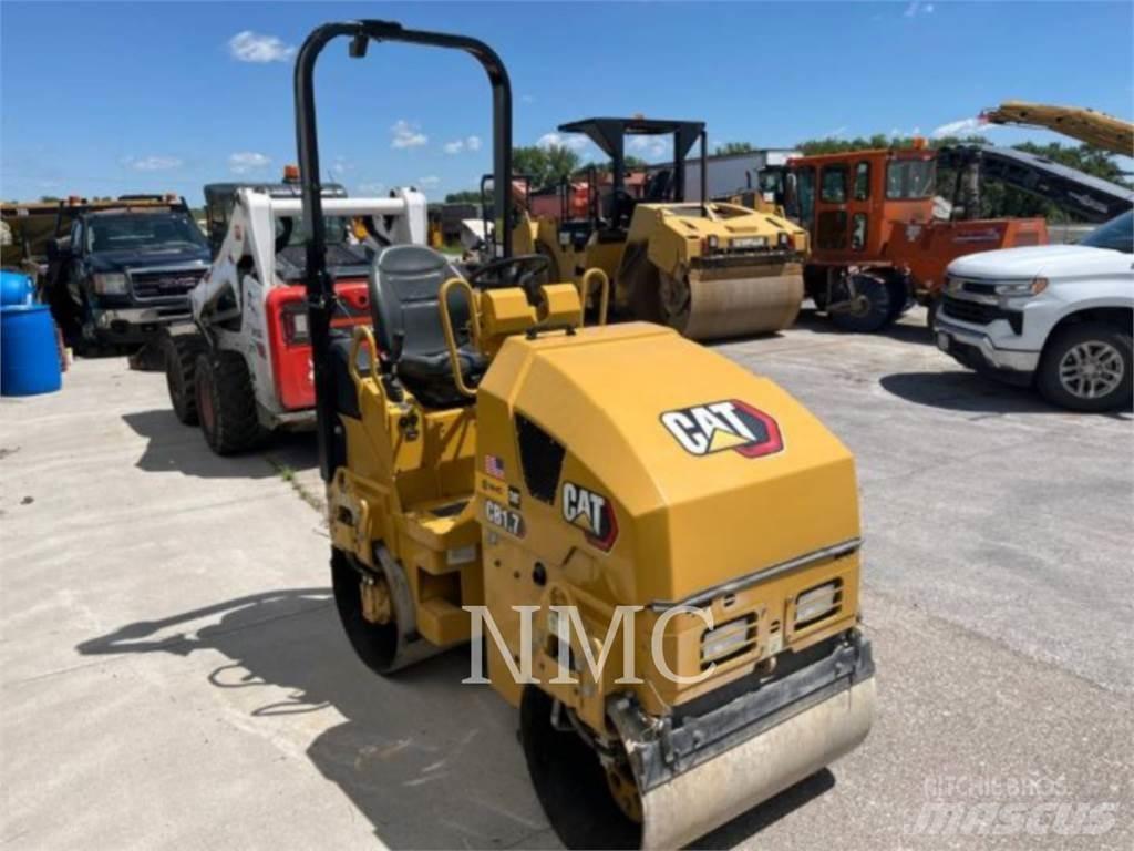 CAT CB1.7 Compactadores para terra