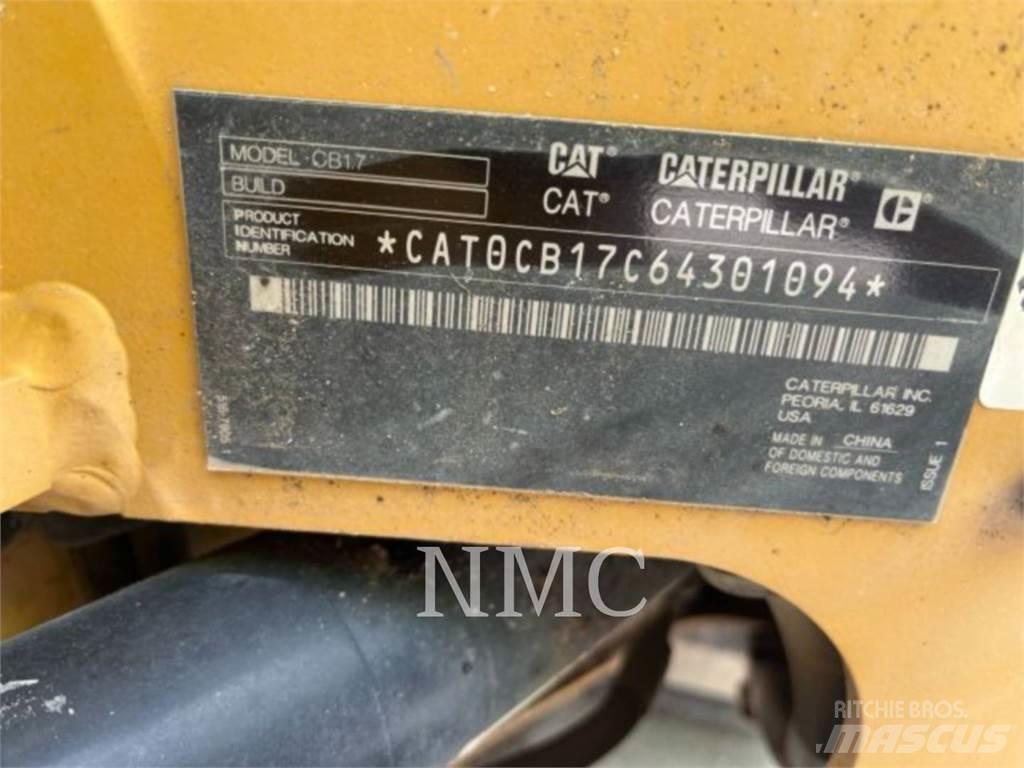 CAT CB1.7 Compactadores para terra