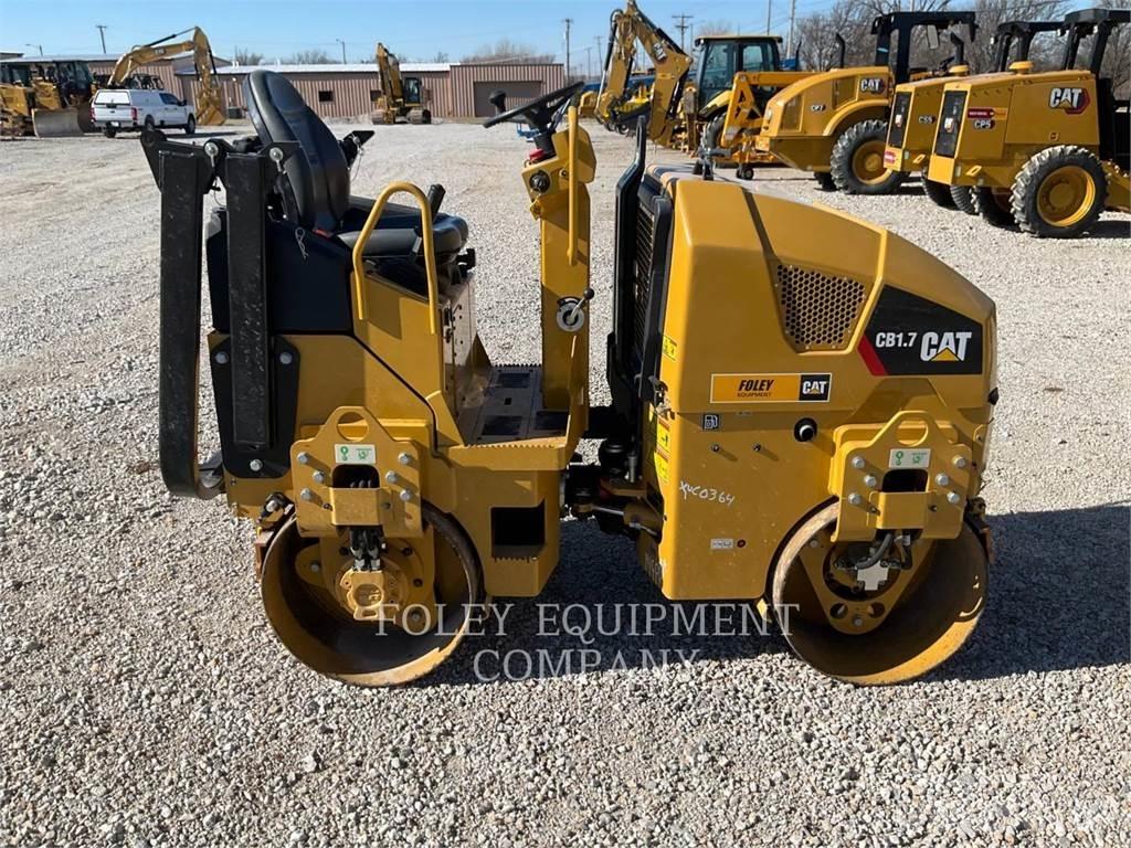 CAT CB1.7-03 Compactadores para terra