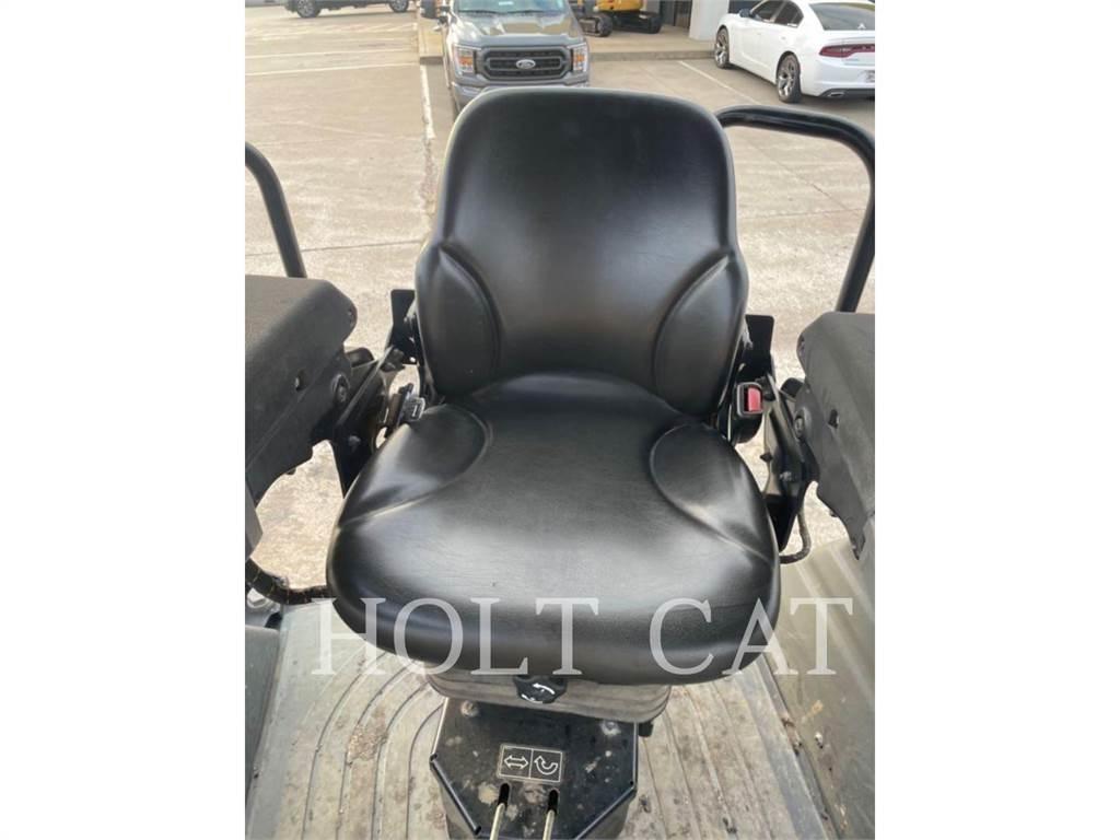 CAT CB13 Cilindros Compactadores monocilíndricos