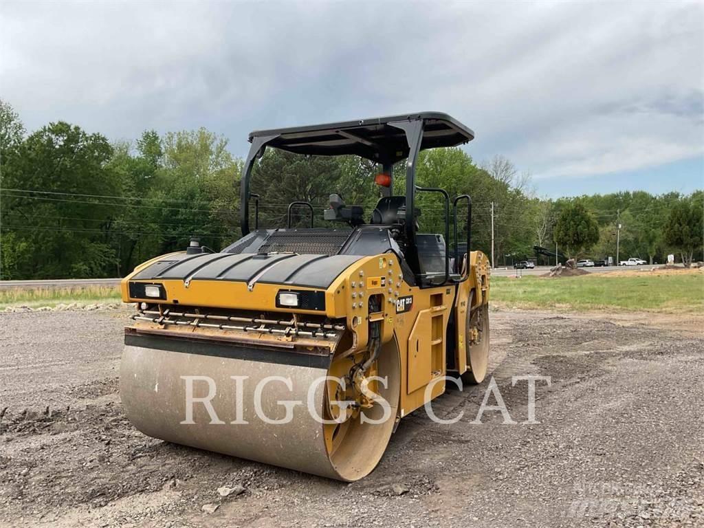 CAT CB13 Compactadores para terra