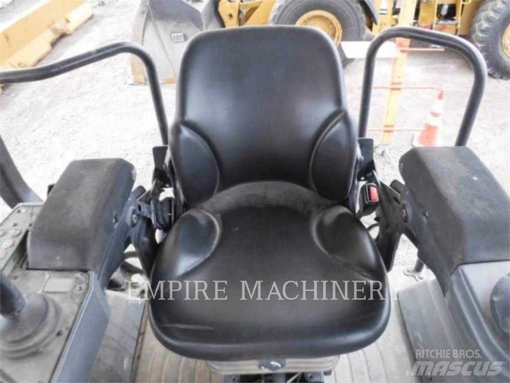 CAT CB13 Cilindros Compactadores tandem