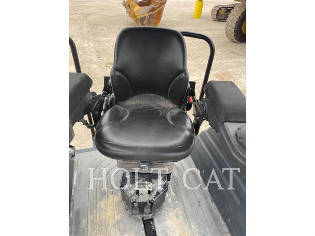 CAT CB13 Cilindros Compactadores monocilíndricos
