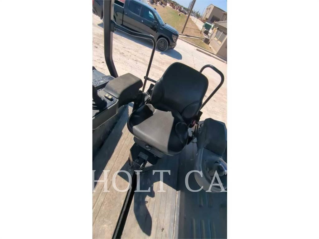CAT CB13 Cilindros Compactadores monocilíndricos