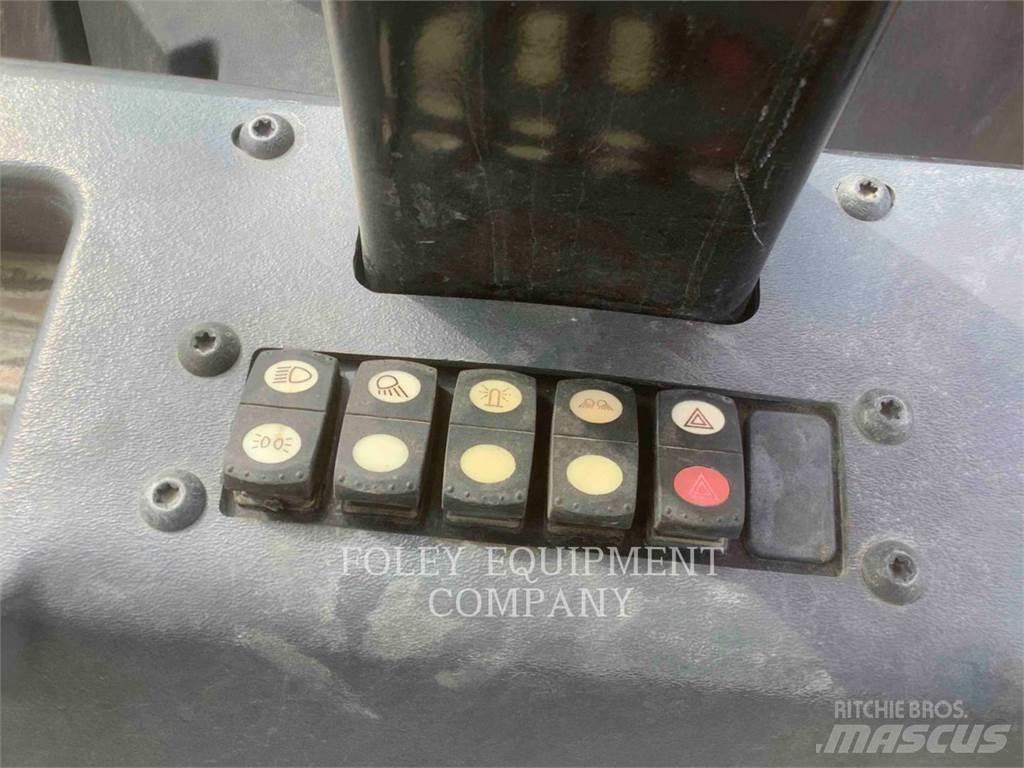 CAT CB15 Compactadores para terra