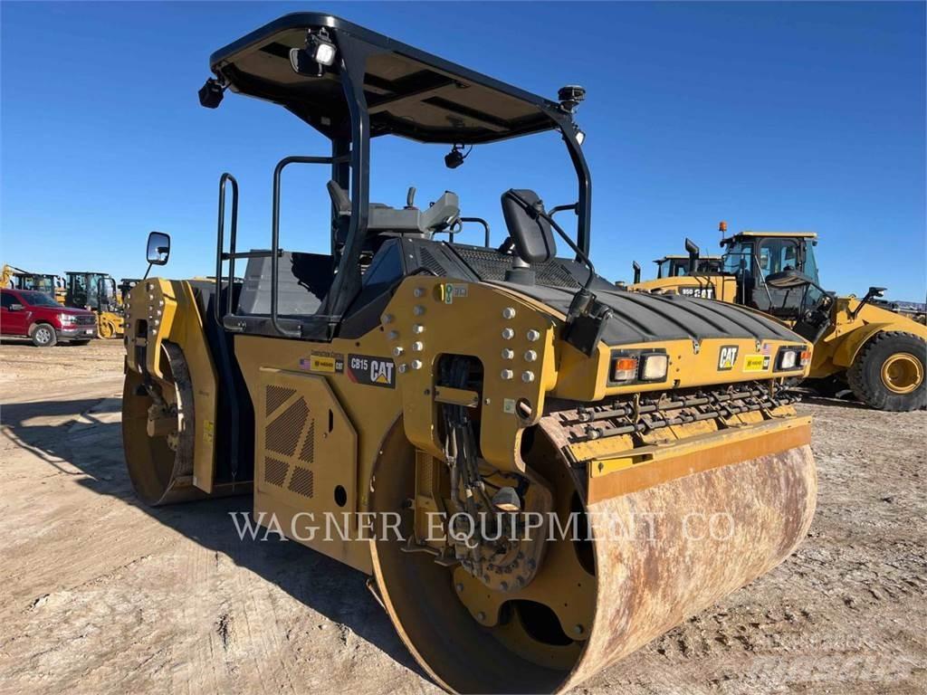 CAT CB15 Compactadores para terra