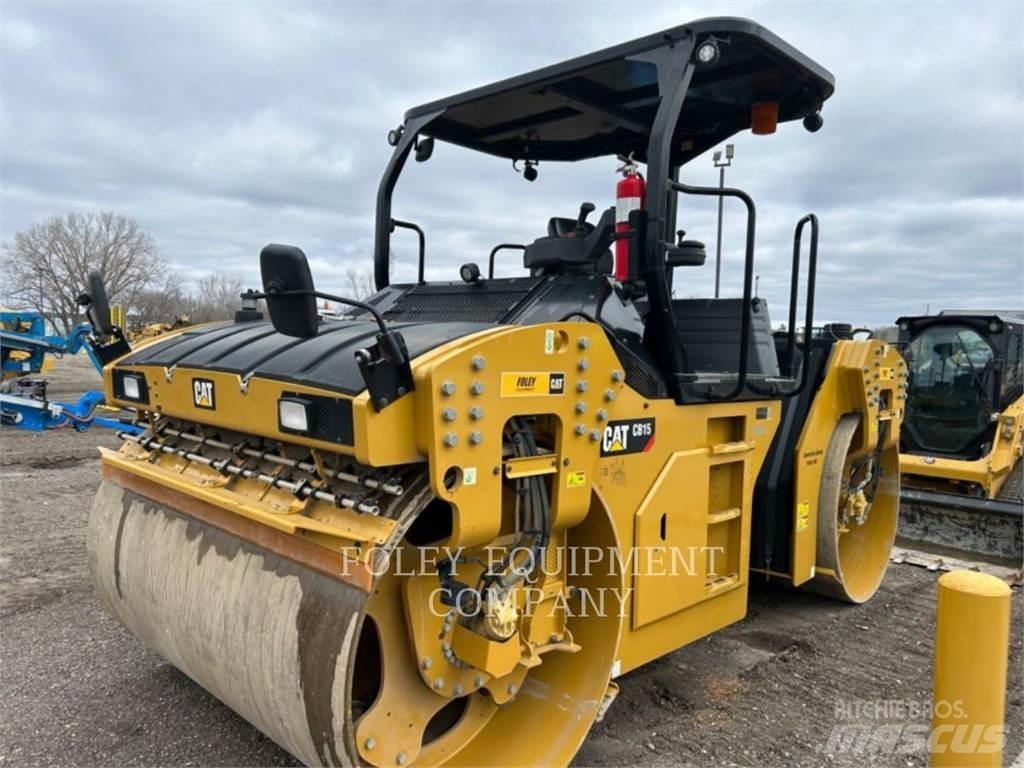 CAT CB15-01 Compactadores para terra