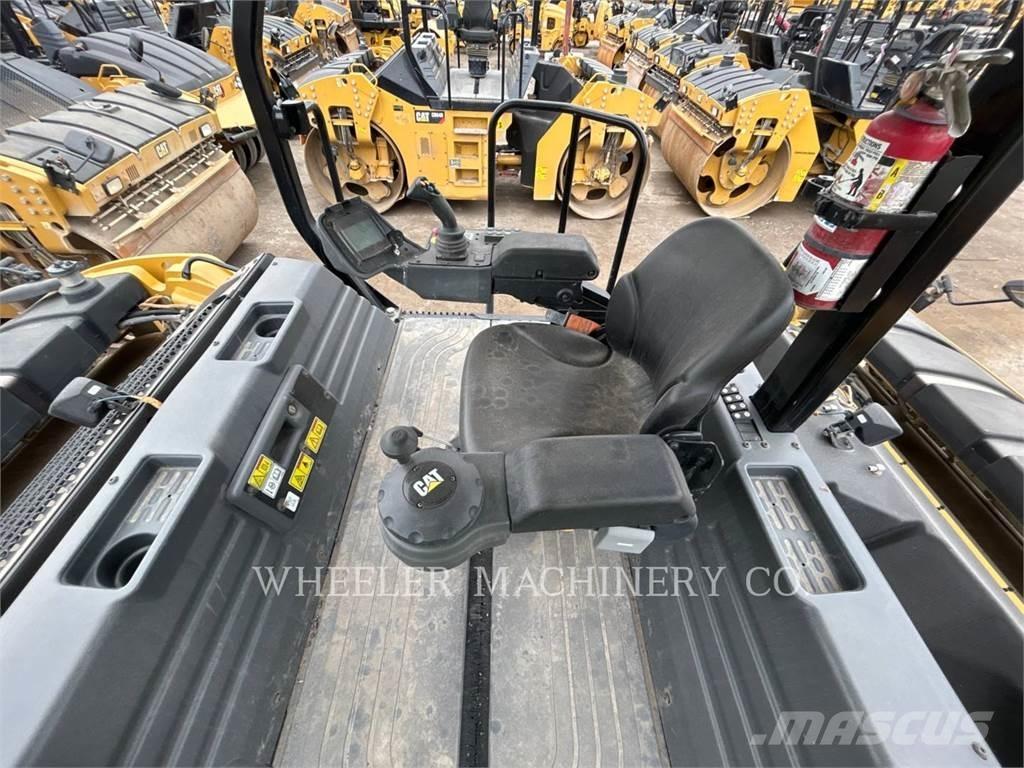 CAT CB15 CW VV Cilindros Compactadores tandem