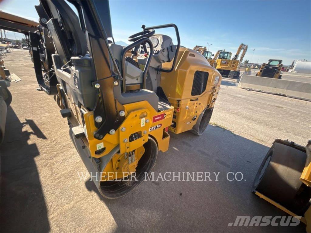CAT CB2.5 GC Cilindros Compactadores tandem