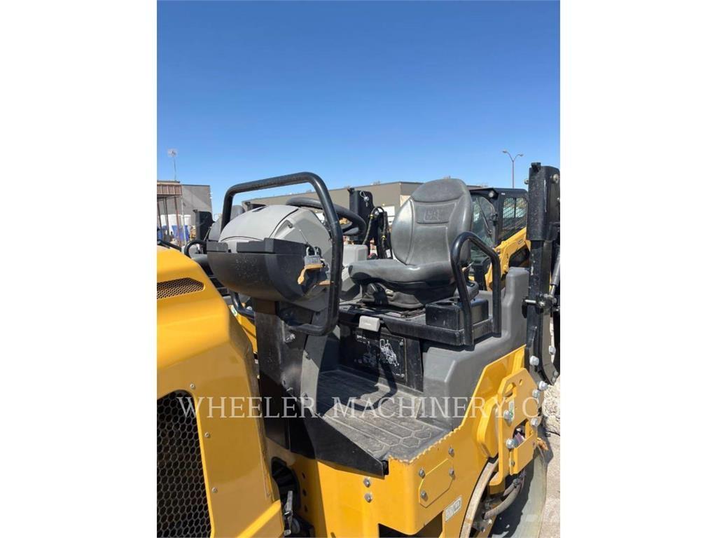 CAT CB2.5 GC Cilindros Compactadores tandem