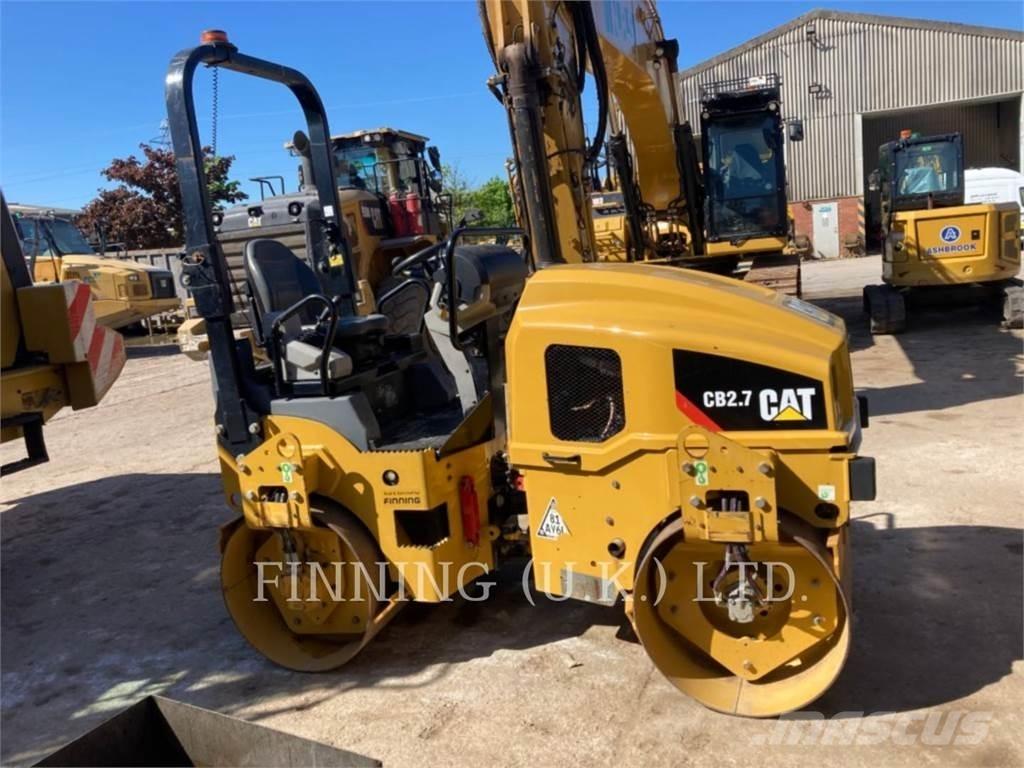 CAT CB2.7 Compactadores para terra