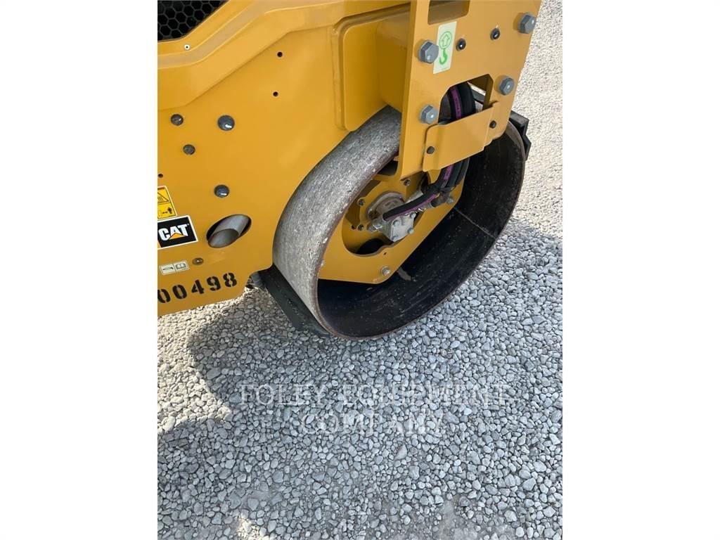CAT CB2.7-03 Compactadores para terra