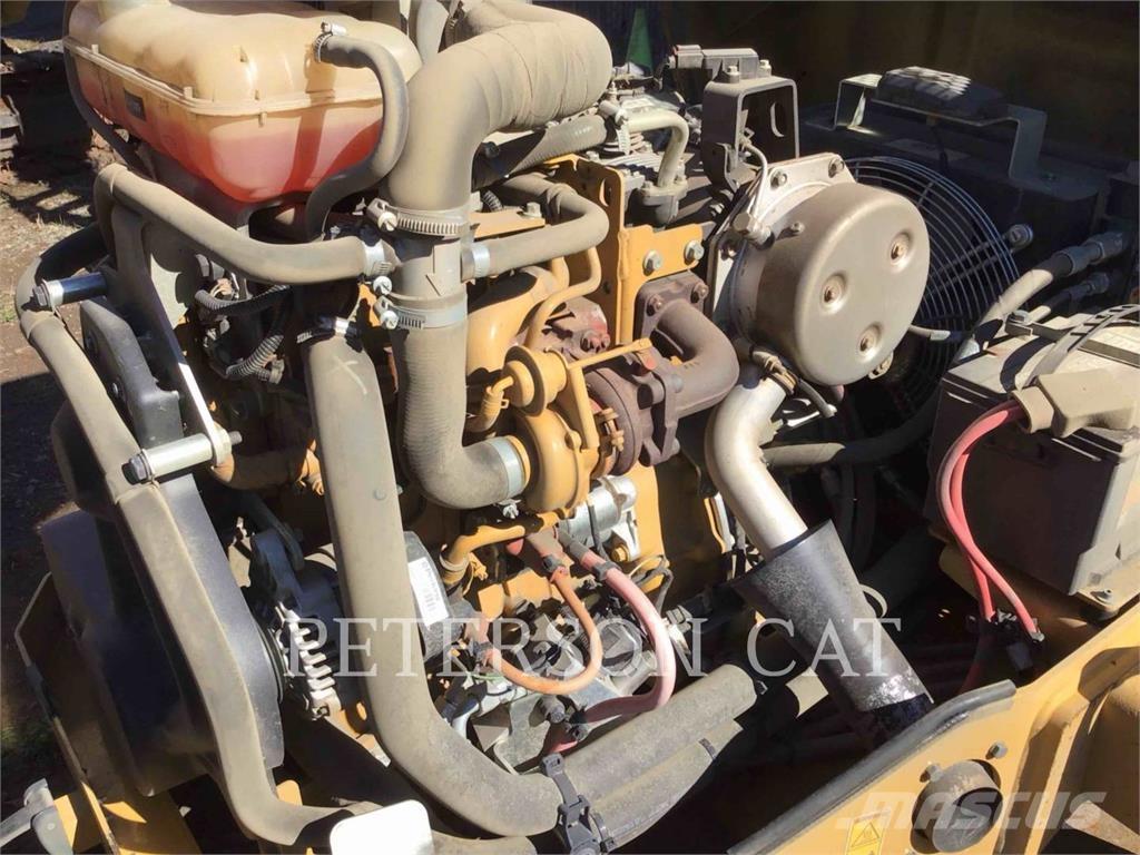 CAT CB24B Cilindros Compactadores tandem