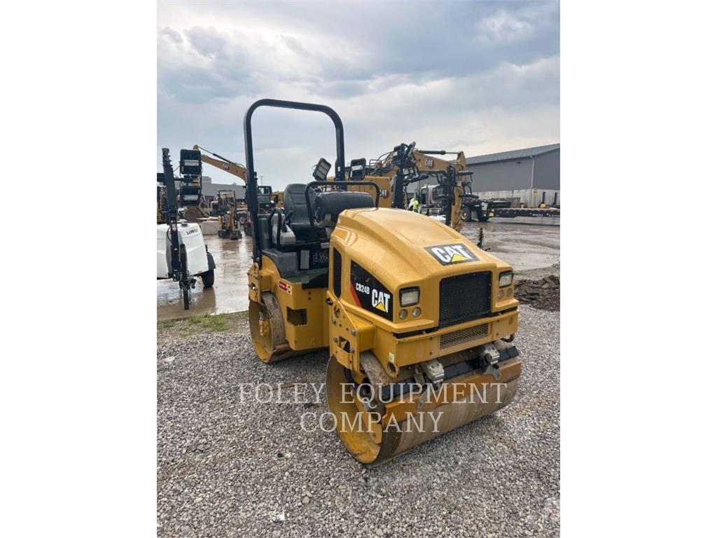 CAT CB24B Compactadores para terra