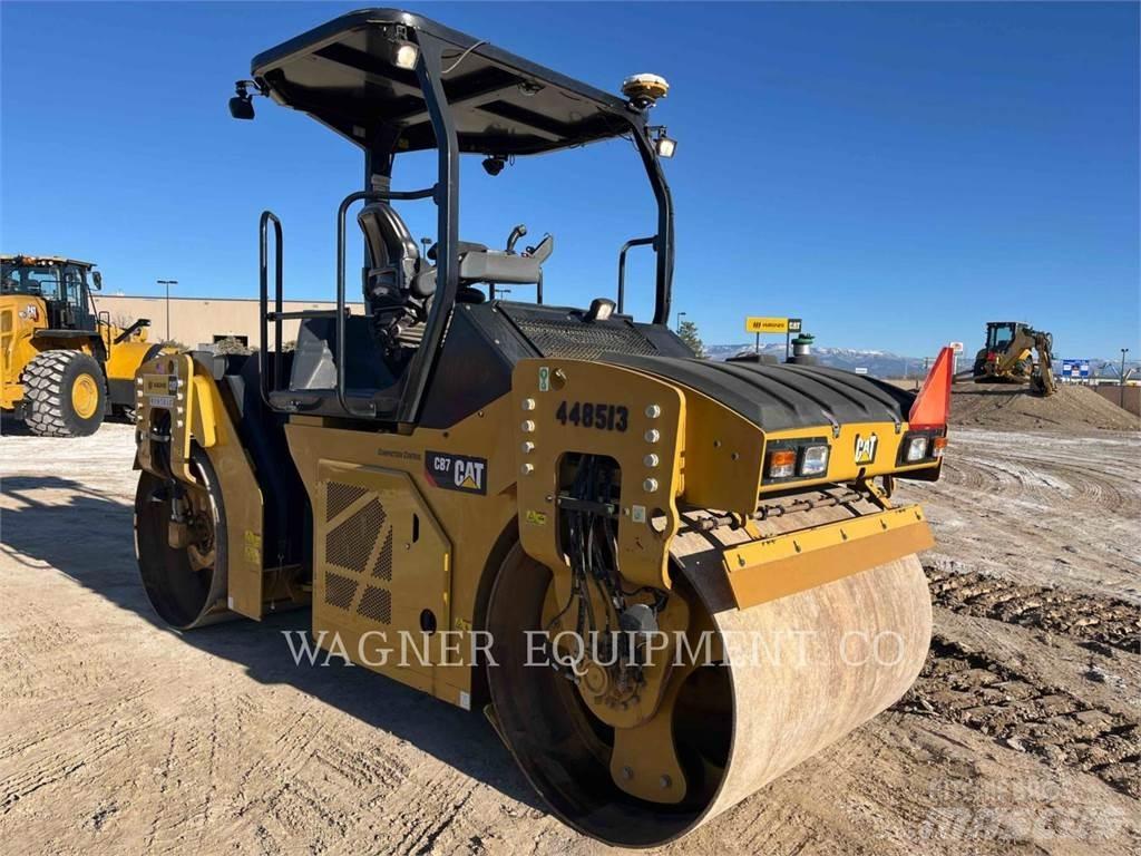 CAT CB7 Compactadores para terra