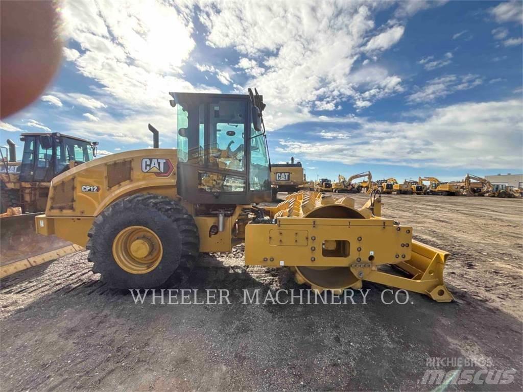 CAT CP12 Cilindros Compactadores monocilíndricos