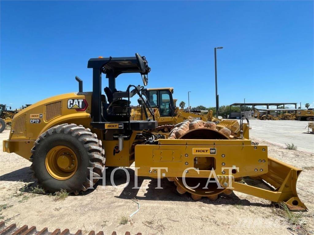 CAT CP12 Cilindros Compactadores monocilíndricos