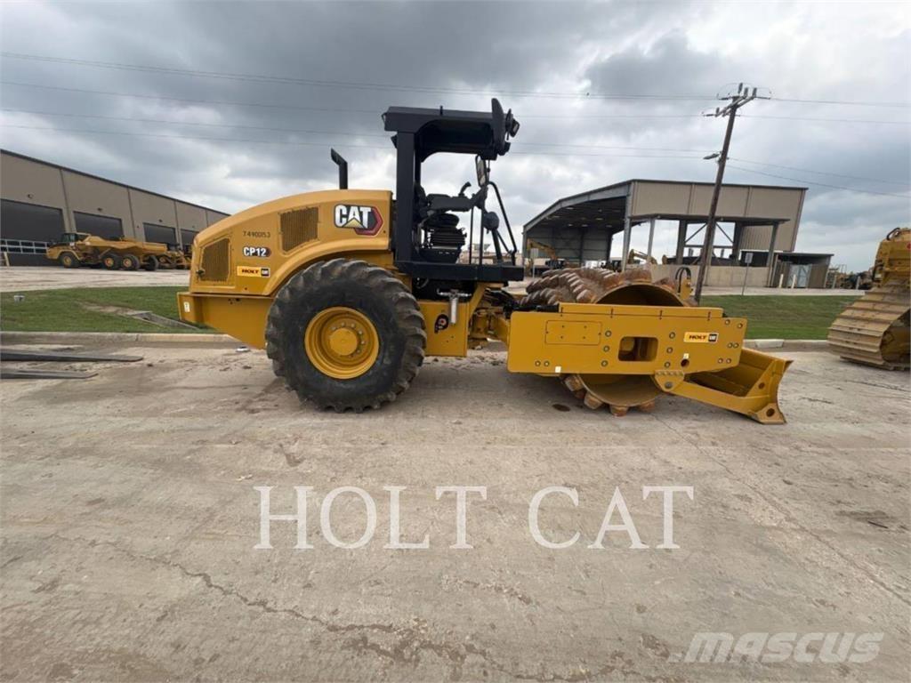 CAT CP12 Cilindros Compactadores monocilíndricos