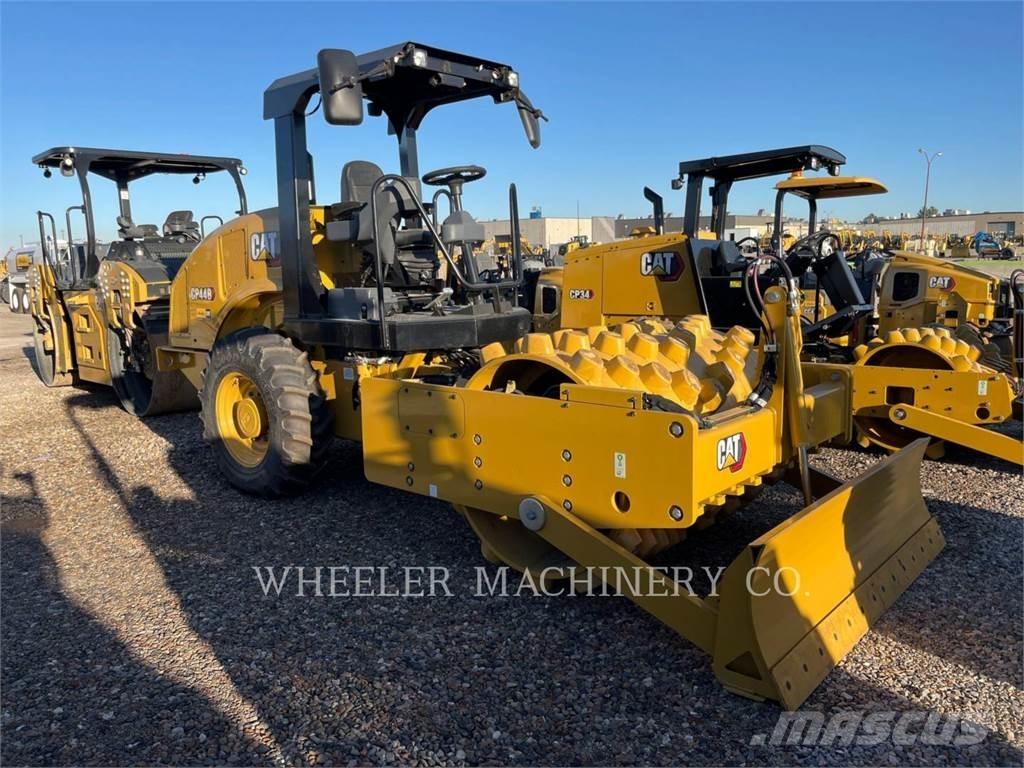 CAT CP44B Cilindros Compactadores monocilíndricos