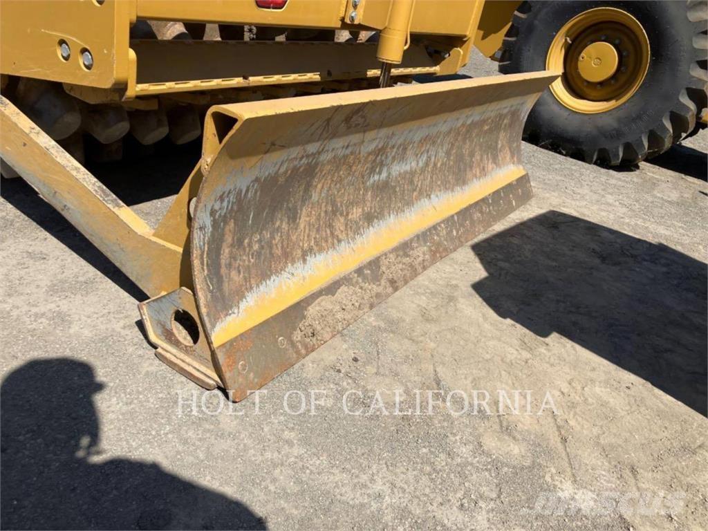 CAT CP56B Cilindros Compactadores monocilíndricos