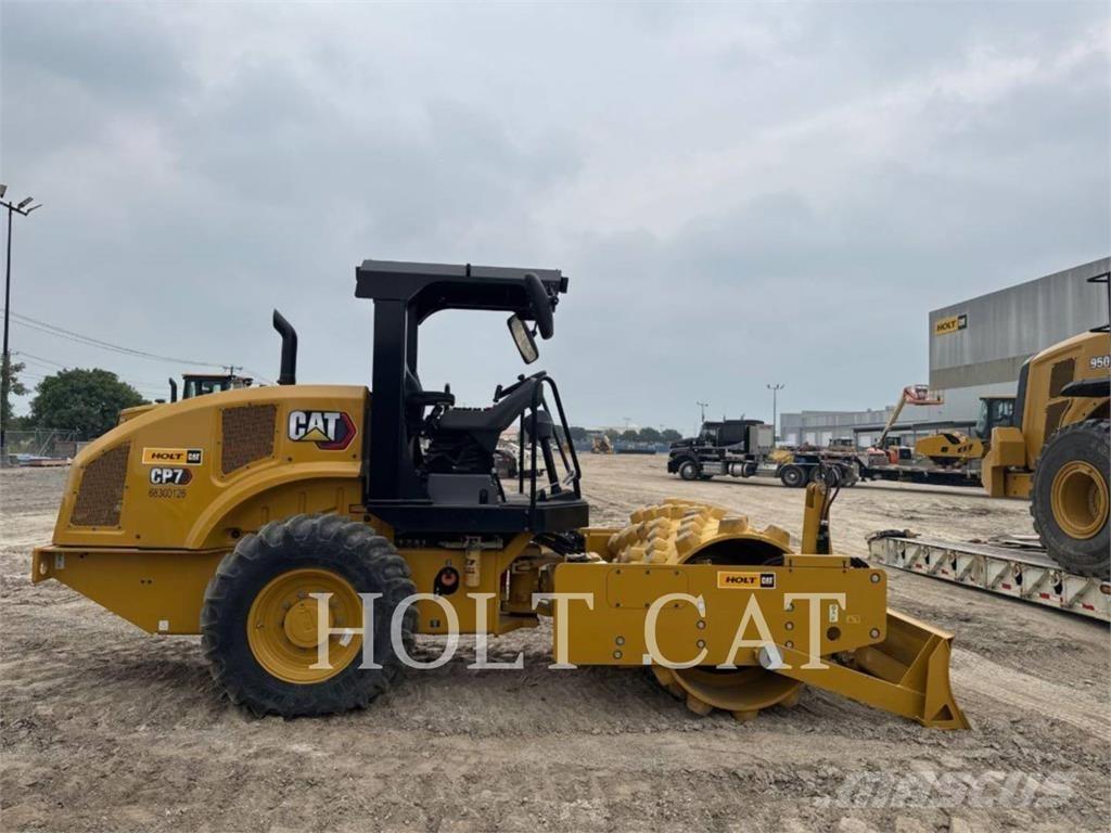 CAT CP7 Cilindros Compactadores monocilíndricos