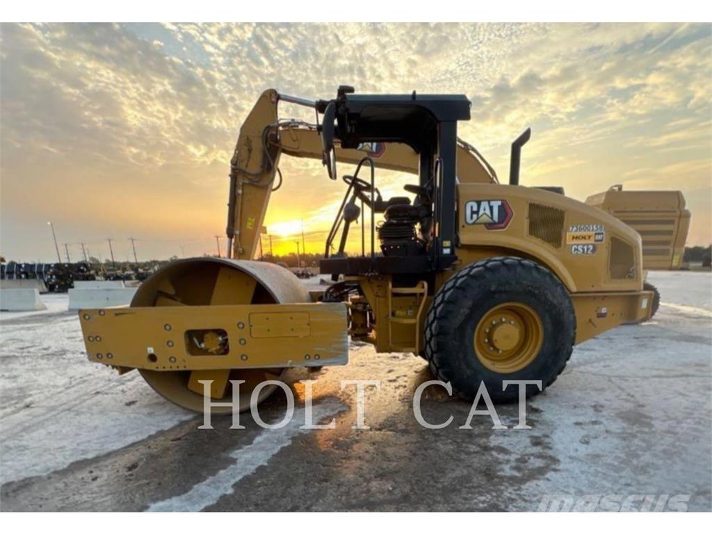 CAT CS12 Cilindros Compactadores monocilíndricos