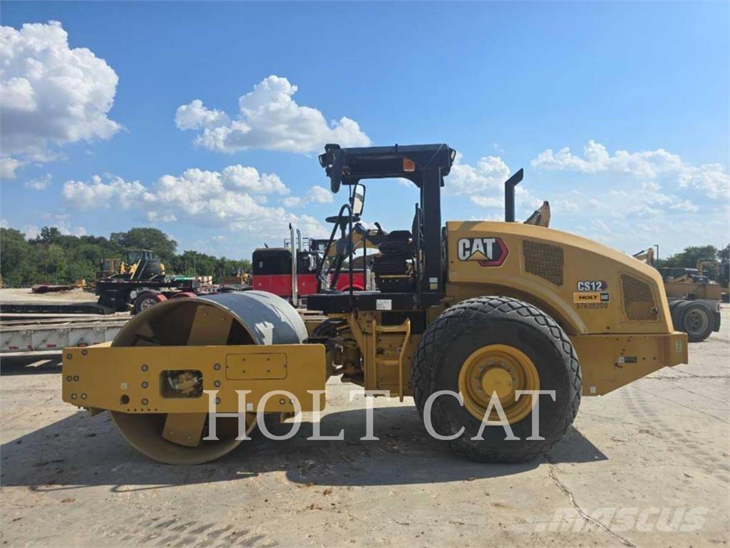CAT CS12 Cilindros Compactadores monocilíndricos