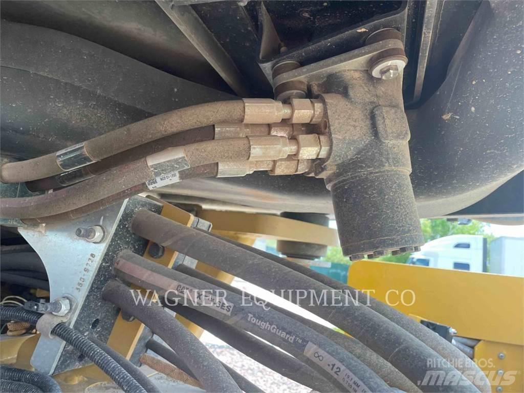 CAT CS74 Compactadores para terra