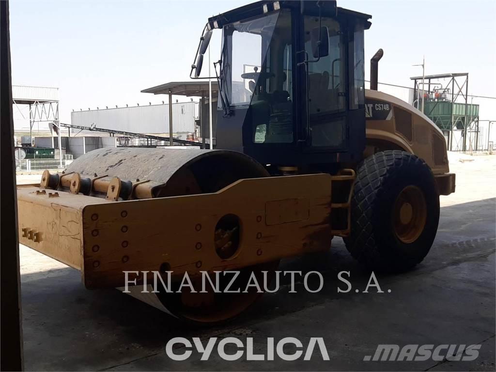 CAT CS74B Cilindros Compactadores monocilíndricos