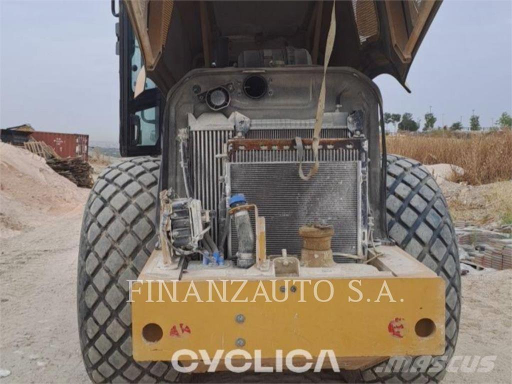 CAT CS74B Cilindros Compactadores monocilíndricos