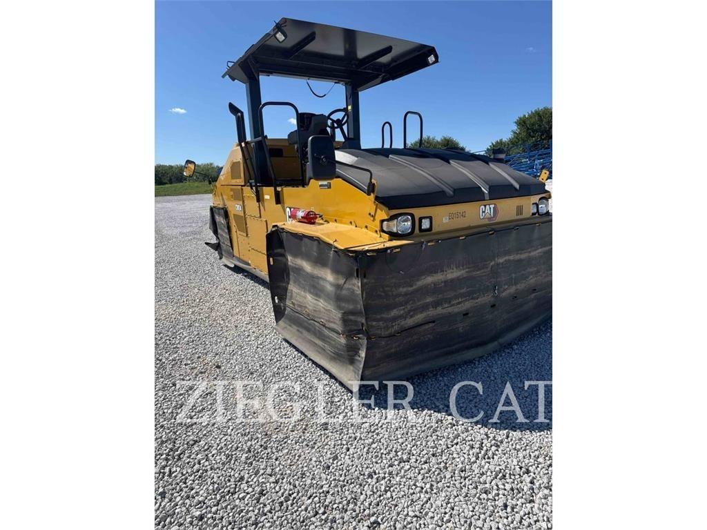 CAT CW 34 Cilindros Compactadores de pneus