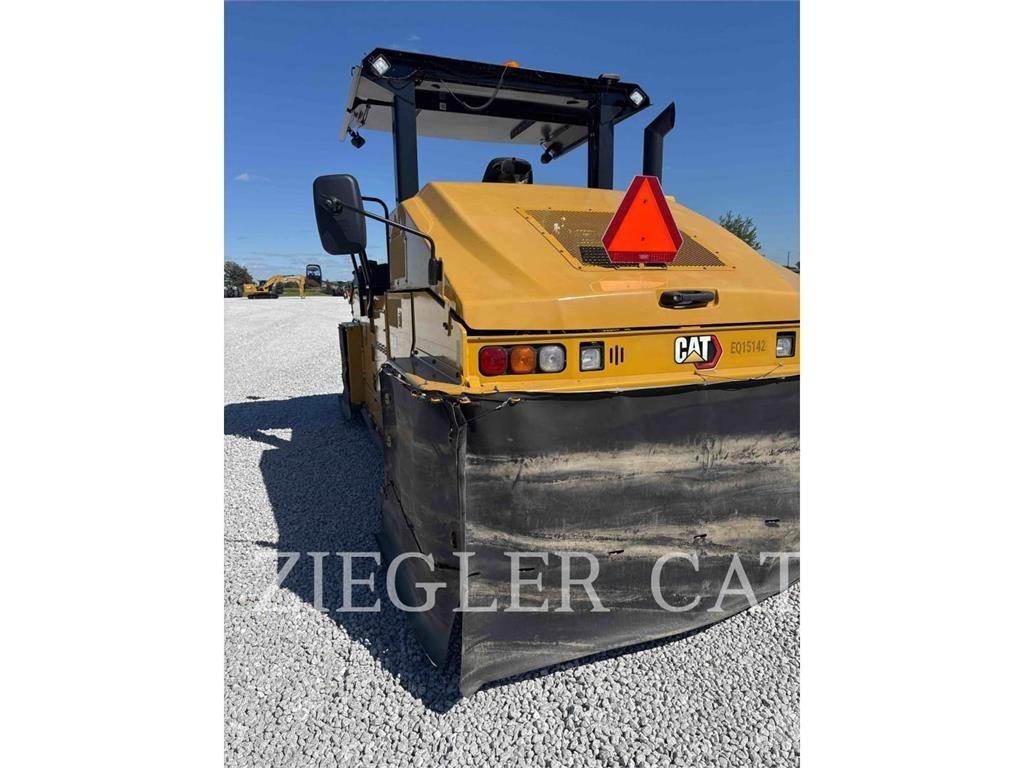 CAT CW 34 Cilindros Compactadores de pneus