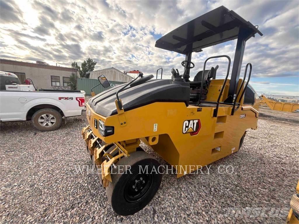CAT CW16 Cilindros Compactadores de pneus